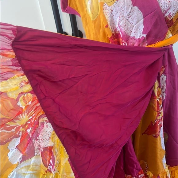 Diane Von Furstenberg Pink and Orange Floral Dress - Picture 4 of 8